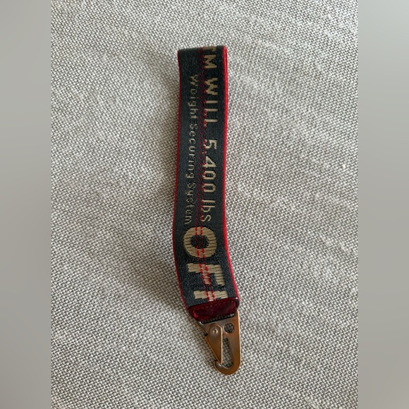 Off-White Keychain - Picture 2 of 3